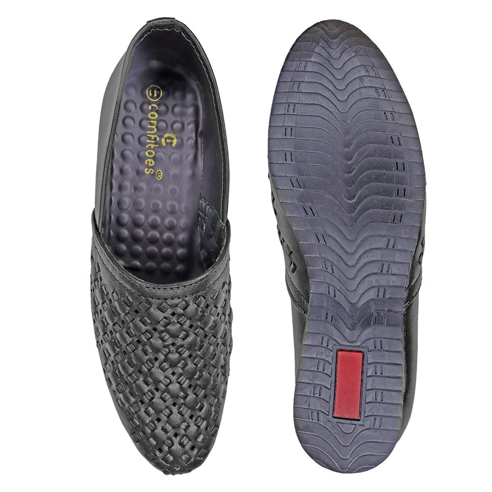 VEGAN LEATHER JUTTIS FOR MEN - Comfitoes Footwear Pvt. Ltd.