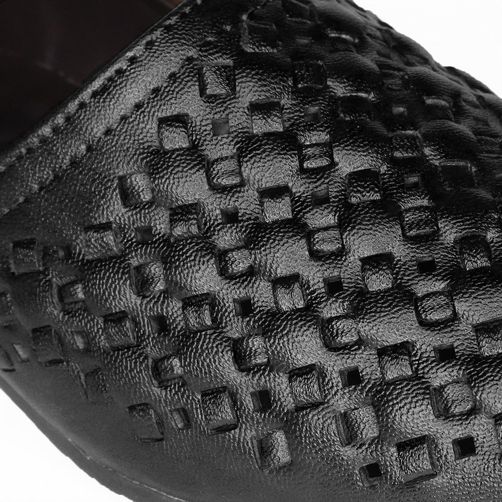VEGAN LEATHER JUTTIS FOR MEN - Comfitoes Footwear Pvt. Ltd.