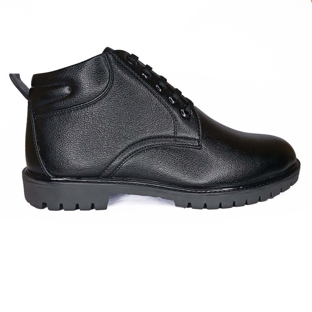 Black boots for men side view by comfitoes