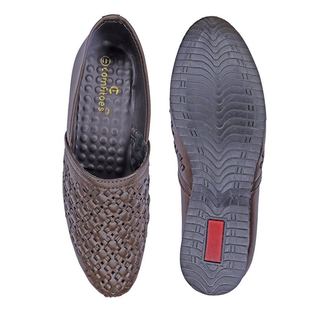 VEGAN LEATHER JUTTIS FOR MEN - Comfitoes Footwear Pvt. Ltd.